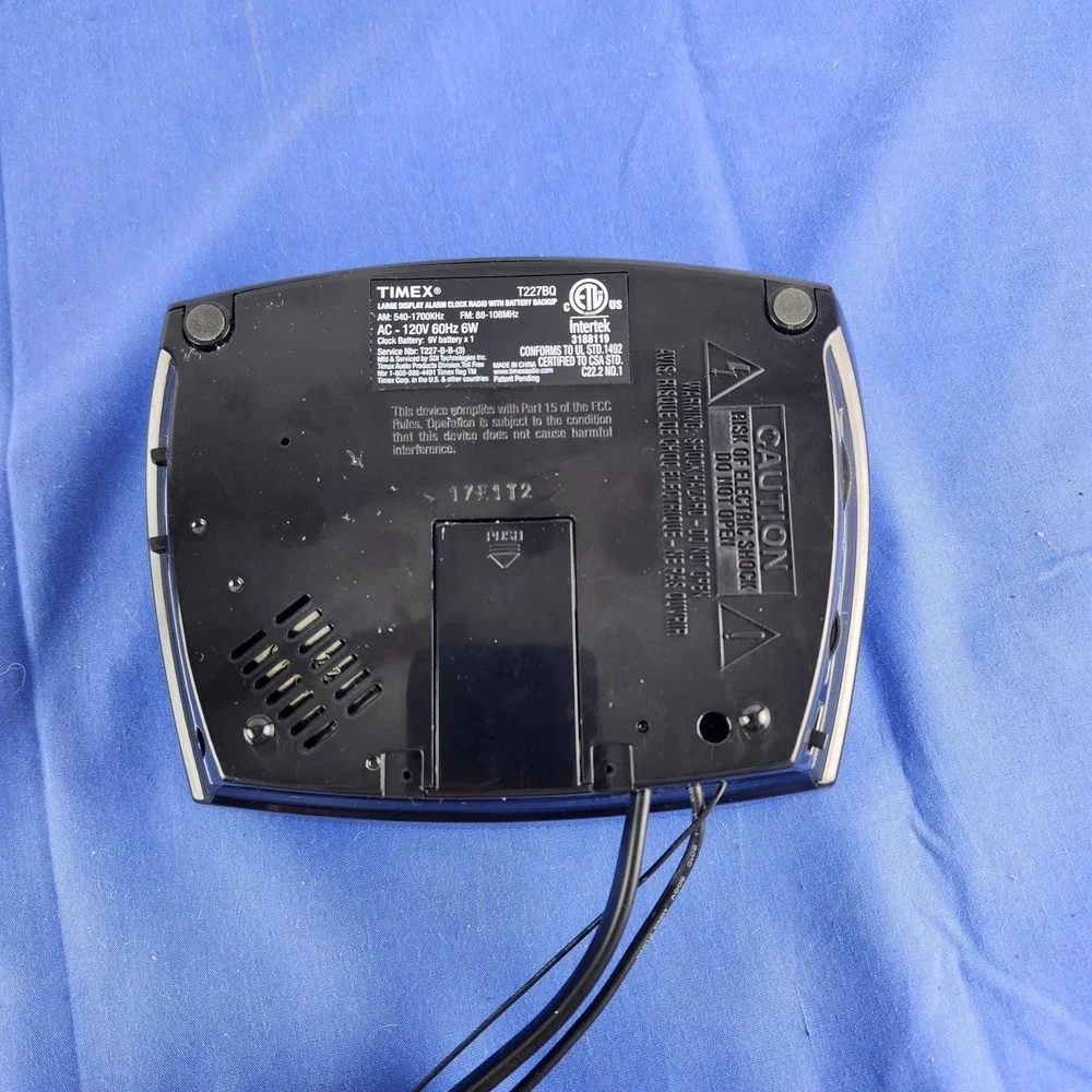 Timex T227BQ‎ Alarm Clock Radio Large Display-Black With MP3 Player Works Great
